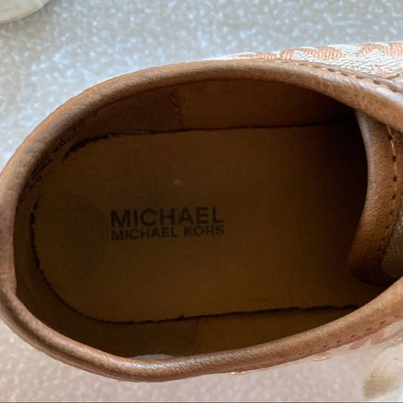 Michael Kors Sneakers - Picture 6 of 11